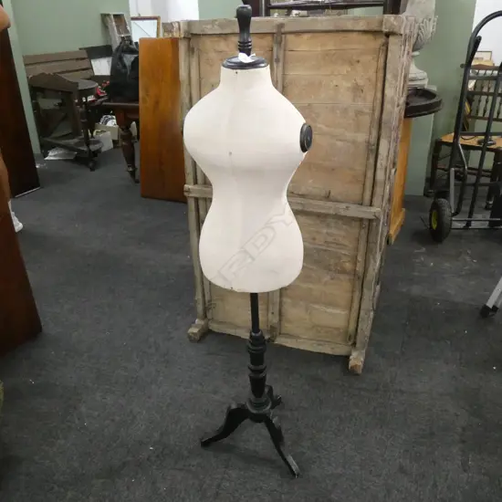 VICTORIAN STYLE MANNEQUIN DRESS MODEL ON ADJUSTABLE STAND