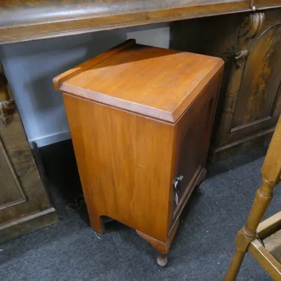 QUEEN ANNE STYLE DECO SIDE CABINET...