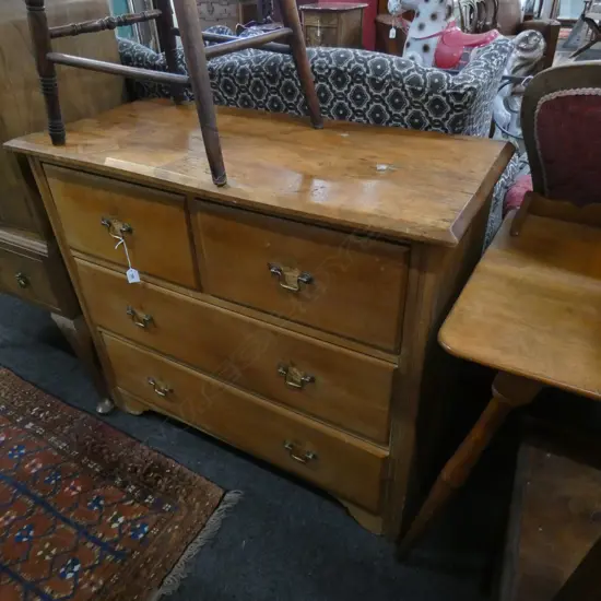 KAURI CHEST OF DRAWERS