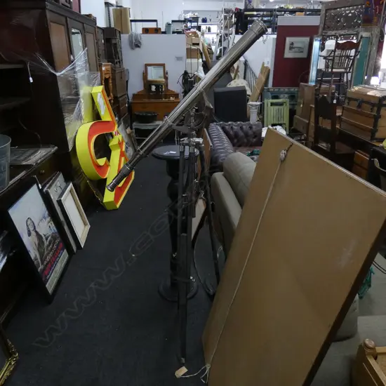VINTAGE CHROME TELESCOPE ON WOODEN TRIPOD H. 1430