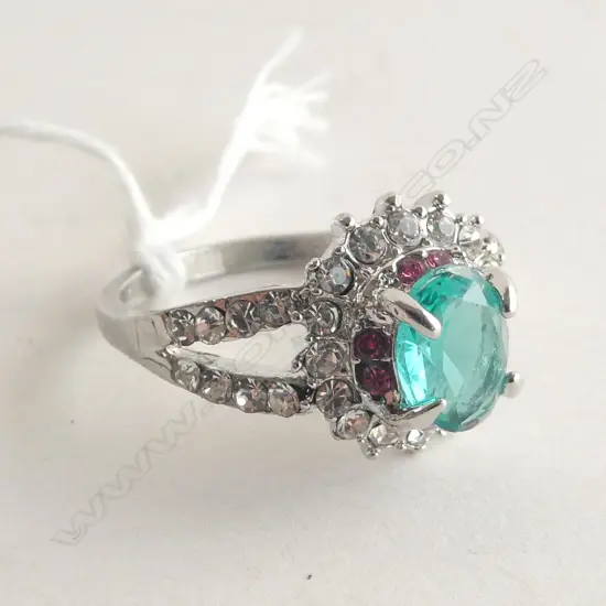FANTASY FAUX GREEN STONE SILVER TONE RING