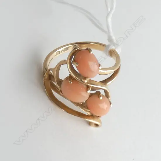 14CT CORAL RING 5.1 gms