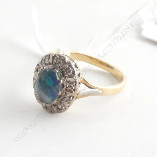 18CT GOLD OPAL DOUBLET & DIAMOND CLUSTER RING 4.3gms OPAL A.F