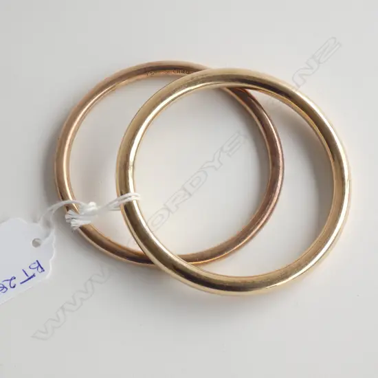 9CT ANTIQUE HOLLOW GOLD BANGLE 18 gms + 9CT STG PLATE BANGLE