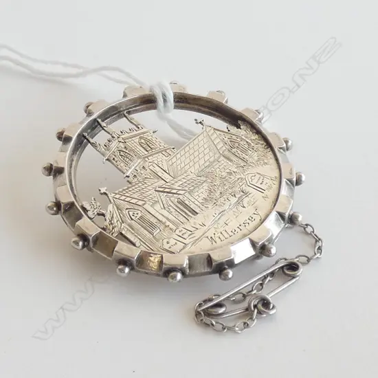 VICTORIAN STG SILVER BROOCH WILLERSEY CHURCH B'HAM 1880 40mm dia