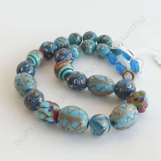 VENETIAN BEAD NECKLACE