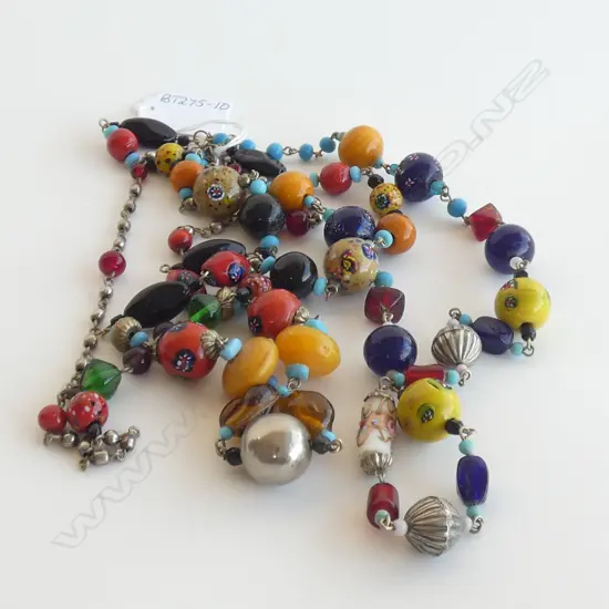 GLASS AND LAMPWORK BEAD NECKLACE