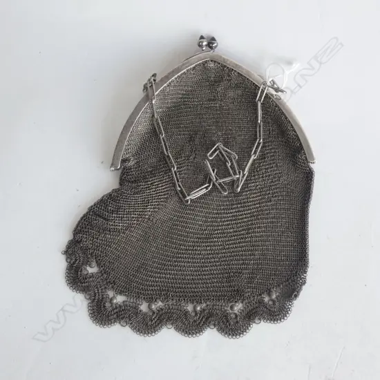 VINTAGE GERMAN ALPACA SILVER CHAIN MESH EVENING BAG