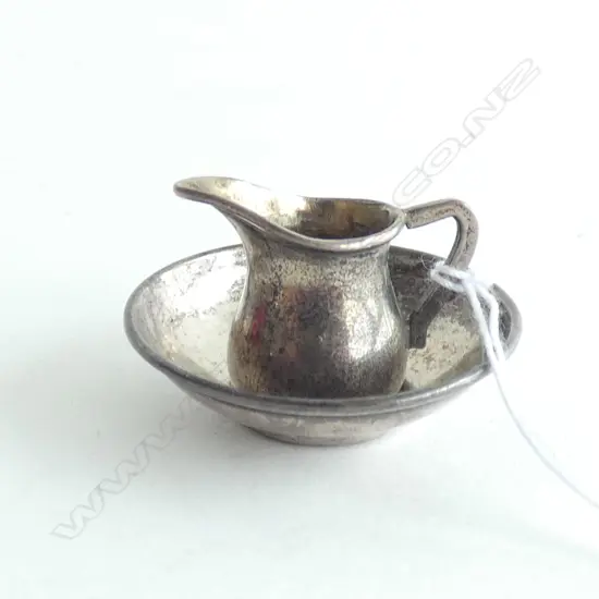 EDW SILVER MINIATURE JUG & BASIN