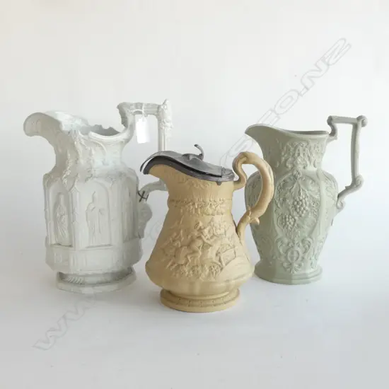 3 ANTIQUE DRABWARE JUGS H.255mm