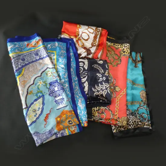 BAG SCARVES