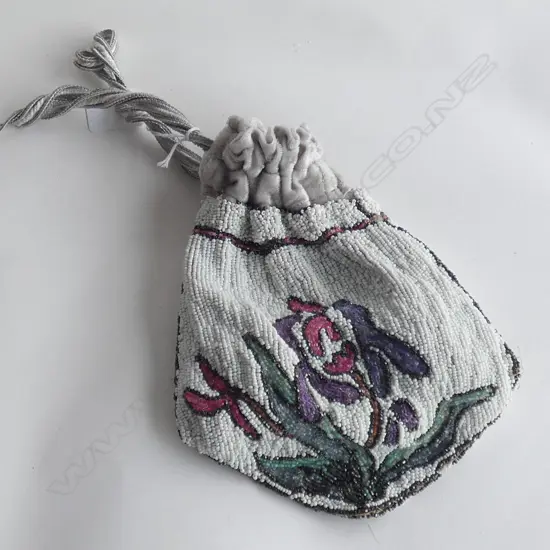 VINTAGE BEADED POUCH BAG