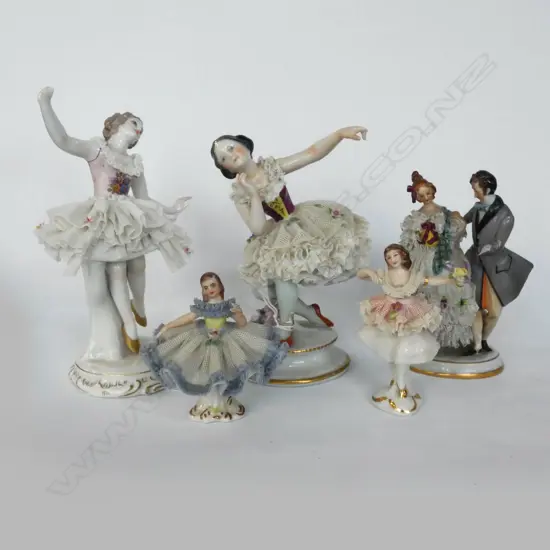 5 DRESDEN LACE FIGURES AF