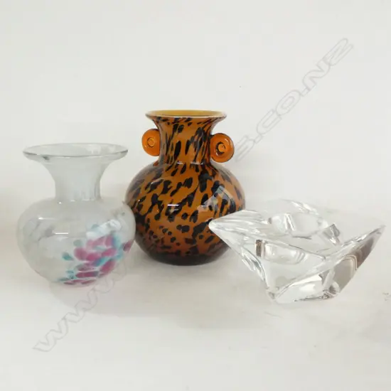 2 ART GLASS VASES + ORREFORS CANDLEHOLDER 100mm sq
