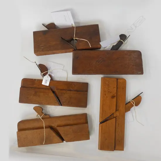 5 VINTAGE MOULDING PLANES L.240mm...