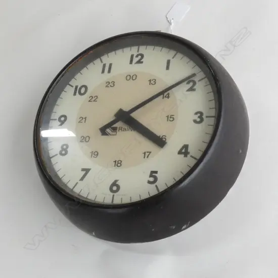 NZ RAILWAYS SLAVE CLOCK BLACK D. 280mm.