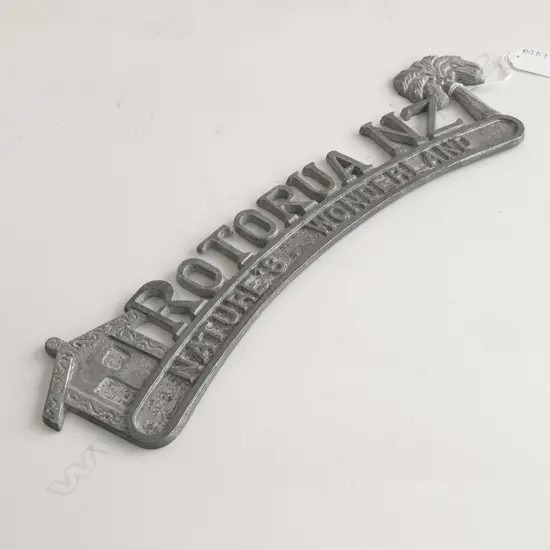 ROTORUA NATURES WONDERLAND VINTAGE METAL SIGN L.330mm...