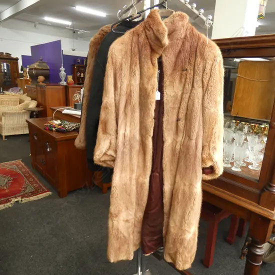 FULL LENGTH FUR COAT - FLARED SLEEVES