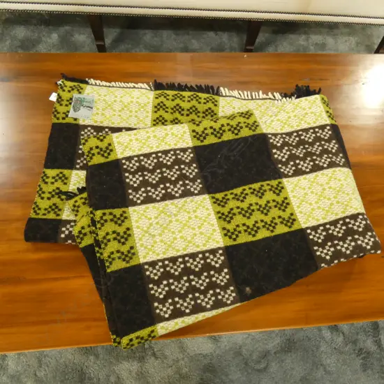 NZ ROSLYN MANATUNGA GREEN & BROWN WOOL BLANKET