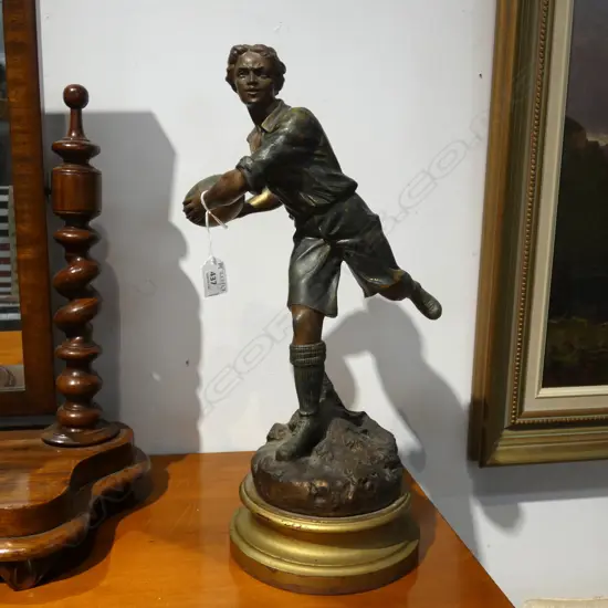 UNCOMMON VICTORIAN SPELTER RUGBY PLAYER FIGURE H.445mm