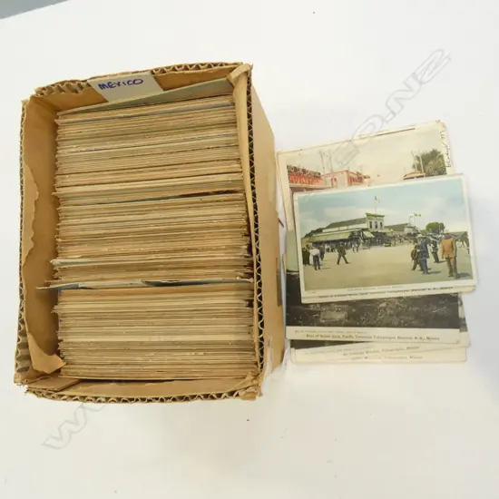 BOX OF NORTH AMERICAN POST CARDS, USA, CANADA, MEXICO