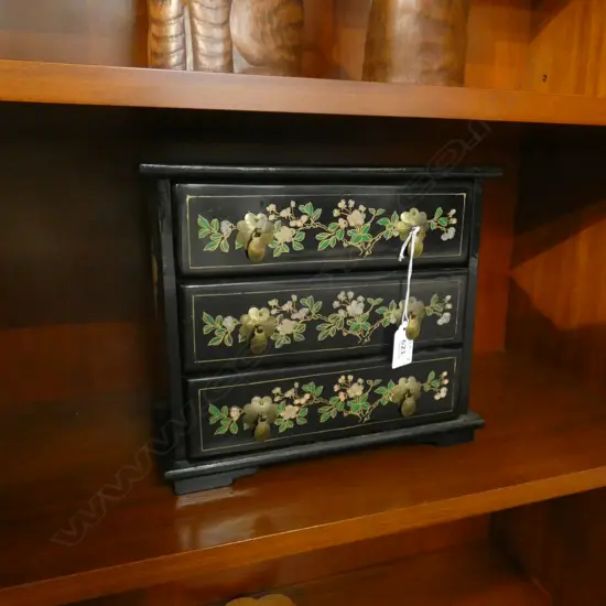 SM ORIENTAL DESIGN 3 DRAWER CHEST 272 x 140  x 237mm.