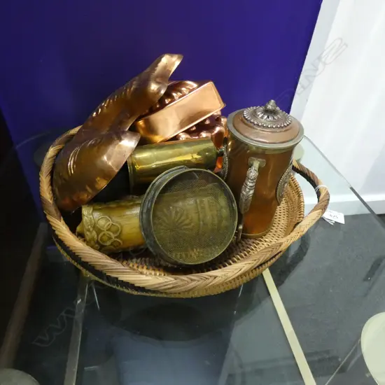 TRAY LOT OF COPPER ITEMS