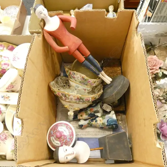 BOX MISC. INCL ORIENTAL PORCELAIN / WOODEN FIGURES ETC..