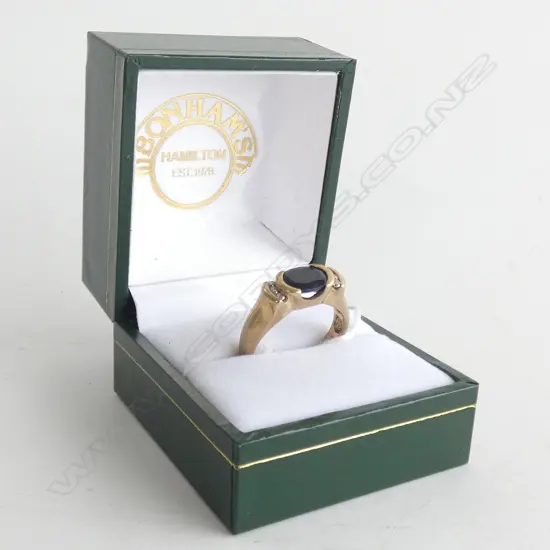 9CT YELLOW GOLD DARK SAPPHIRE & DIAMOND RING 4.87GMS