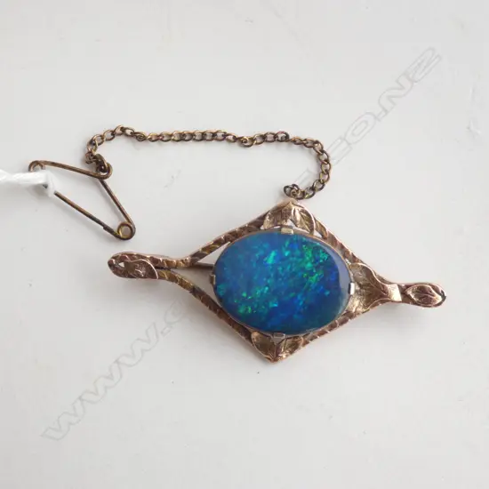 9ct ROSE GOLD OPAL DOUBLET BROOCH