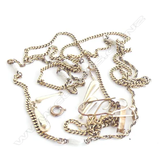 ASSTD BROKEN GOLD PIECES (including pearl necklace) 9gm