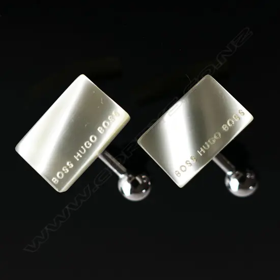 PR HUGO BOSS SILVER CUFFLINKS