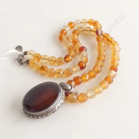 CARNELIAN BEAD NECKLACE WITH STG SILVER & OVAL CARNELIAN STONE PENDANT