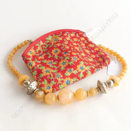 BAG OF COSTUME JEWELLERY