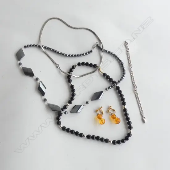 BAG COSTUME JEWELLERY