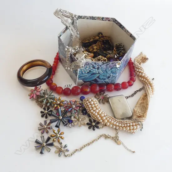 BOX OF ASST. COSTUME JEWELLERY