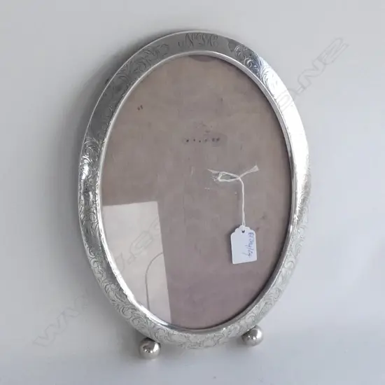 LARGE STG SILVER OVAL PHOTO FRAME STAMPED 925 H 300 MM no stand