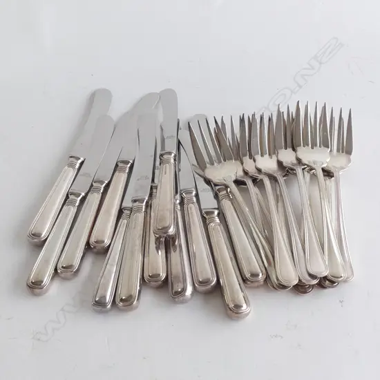 BIRKS SILVER PLATE SALAD FORKS AND BUTTER/PATE KNIVES