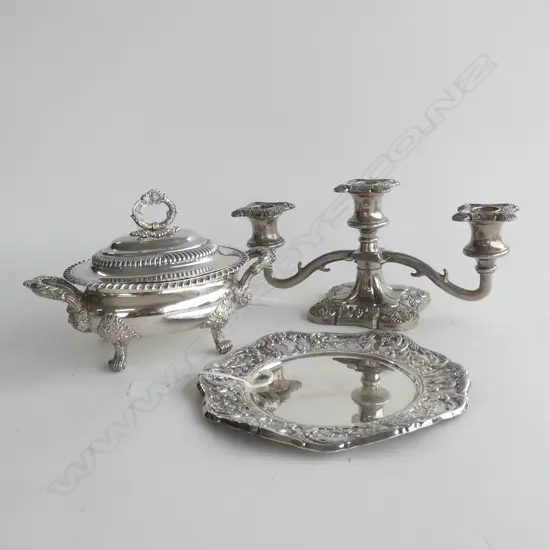 3 PCS SILVER PLATE; TRAY (DIA 205MM) LIDDED SAUCE DISH & 3 ARM CANDELABRA L 280MM