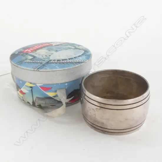1951 FESTIVAL OF BRITAIN BOX WITH EP NAPKIN RING