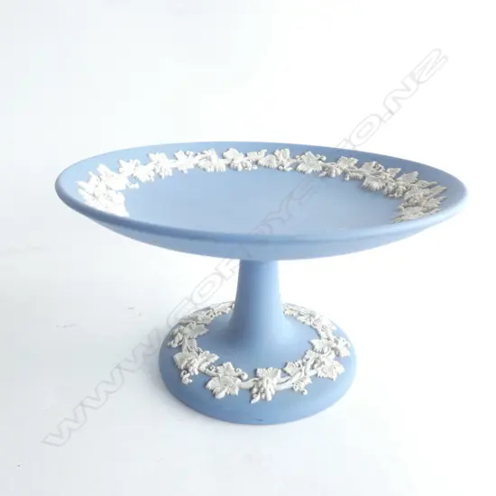 A BLUE JASPERWARE FOOTED DISH