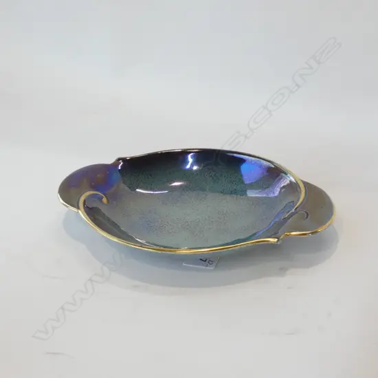 A CARLTON WARE BLEU ROYALE LUSTRE DISH, W.215mm