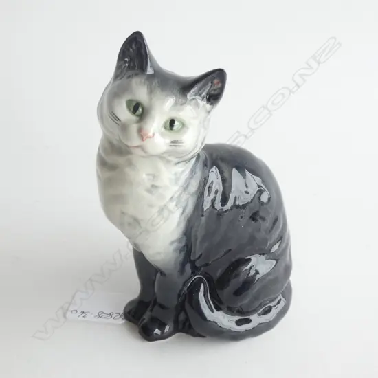 A BESWICK CAT, GREY, NO.1030. H.160mm