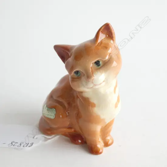 A BESWICK GINGER STRIPED CAT, DESIGNED BY COLIN MELBOURNE. NO1436. H.80mm