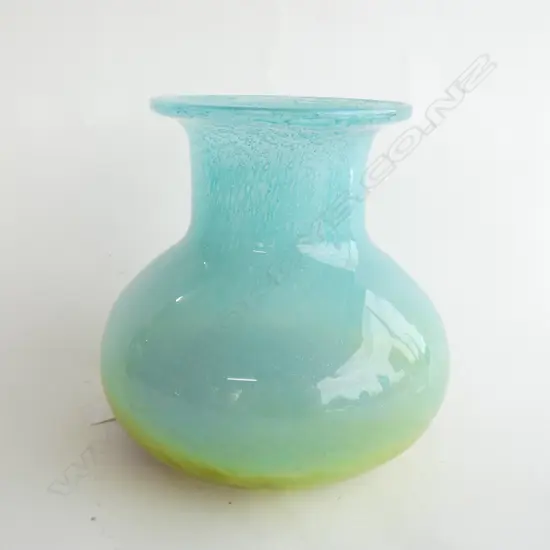 AN EKENAS SWEDISH ART GLASS VASE DESIGNED BY JOHN-ORWAR LAKE*, ENGRAVED MARK 1561/17 J. O LAKE. H.195mm…