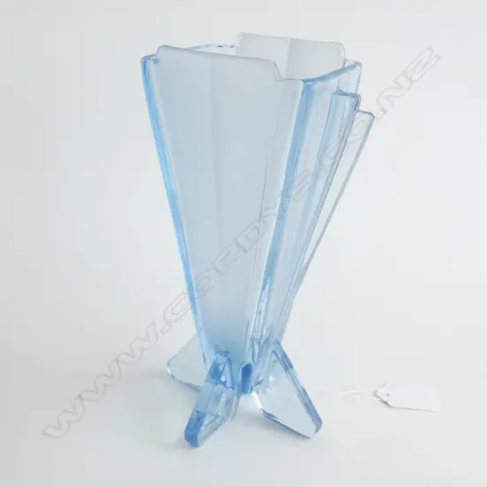 A DEPRESSION GLASS PALE BLUE VASE