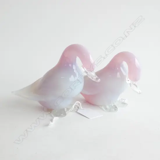 TWO ART GLASS MURANO DUCKS, LABELS ON BOTH. (95 x 130mm)