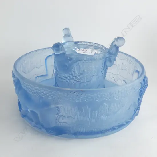 A DEPRESSION GLASS BOWL WITH FROG, MINING SCENE WITH ICICLES. DIia.250mm