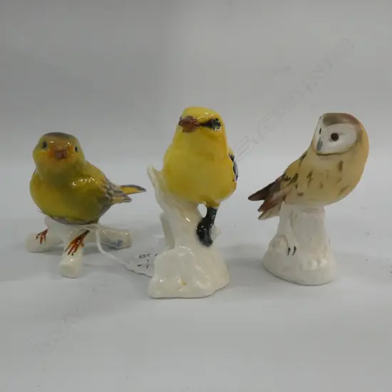 3 GOEBEL BIRDS; 1 BISQUE & 2 GLAZED H 75MM