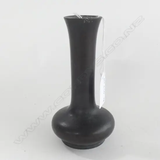 ELEGANT CHINESE BRONZE VASE